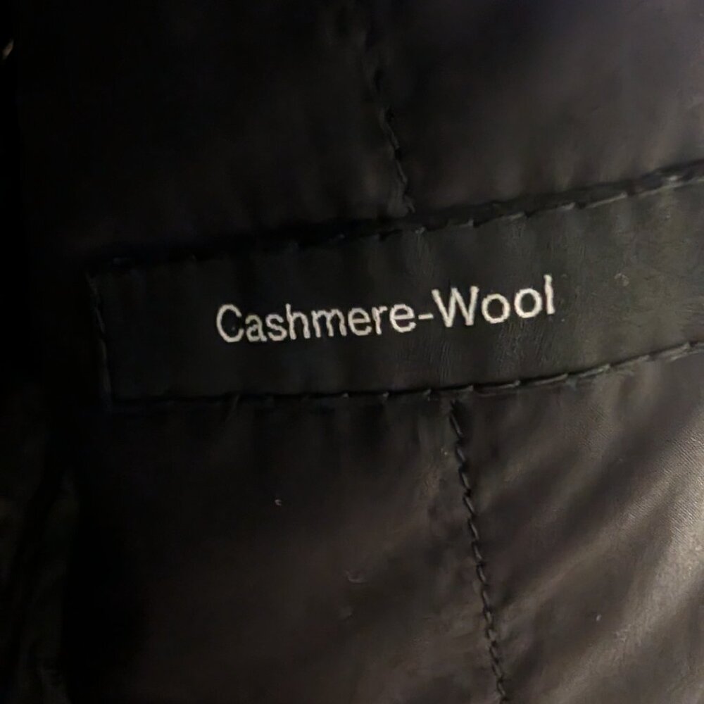 Hugo Boss Cashmere - Picture 5 of 5